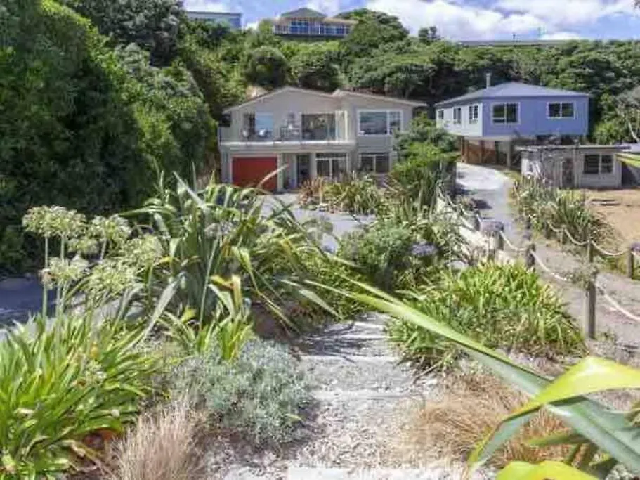 Beach Breakaway ! Paraparaumu Holiday home